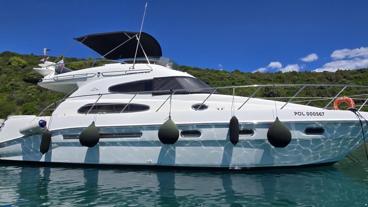 Sealine T 47 FLY