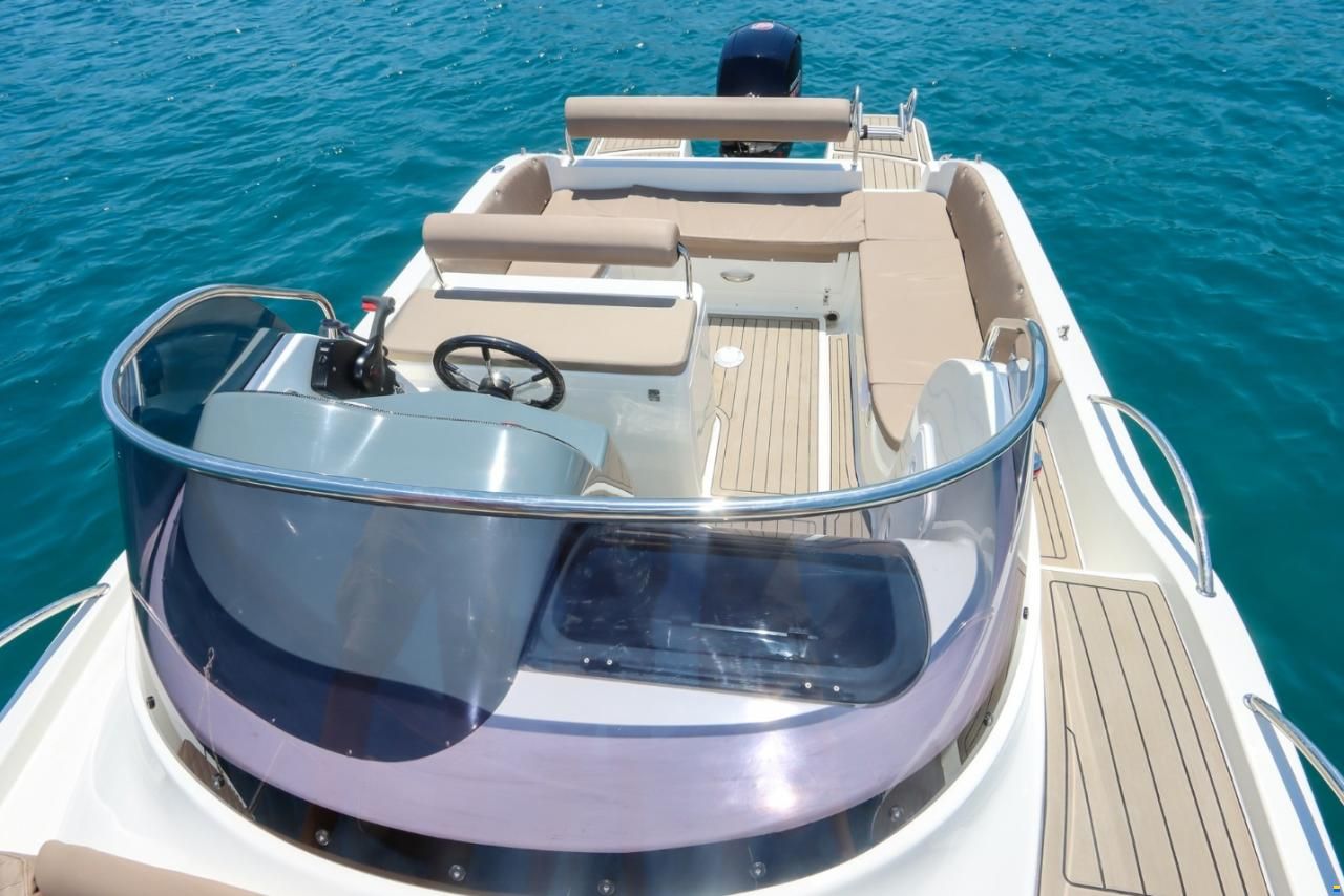 Karel Ionian Sun 600