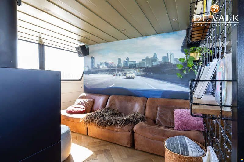 Qrooz Floating Appartment