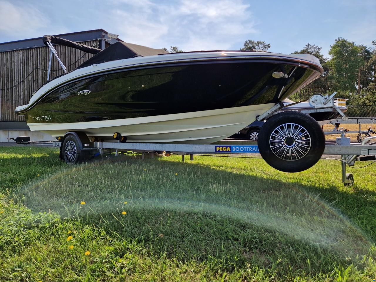 Sea Ray 190 SPX