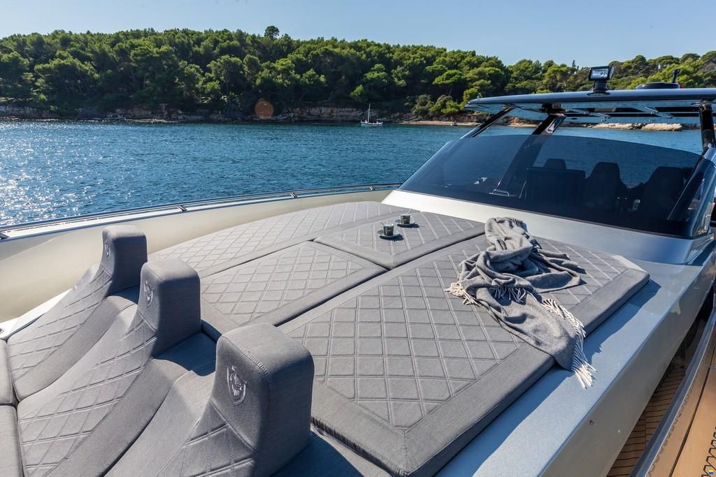 Canados Gladiator 493