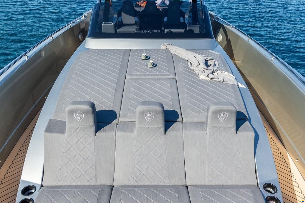 Canados Gladiator 493
