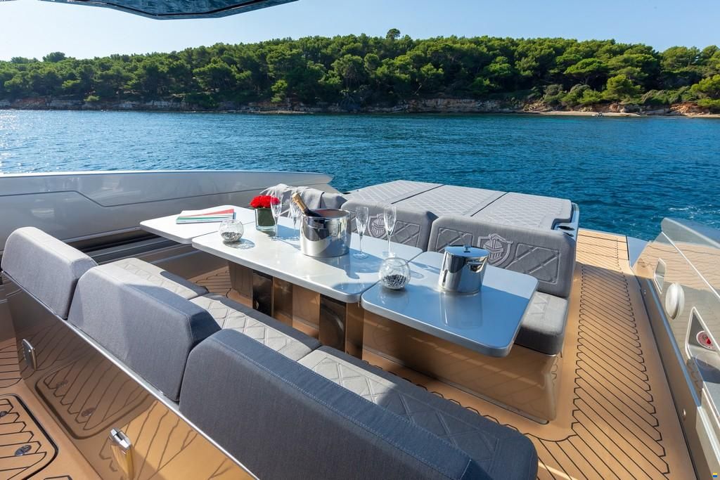 Canados Gladiator 493