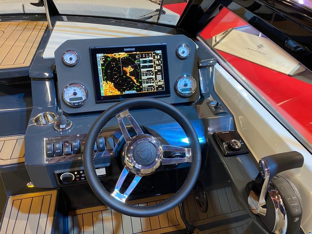Parker 780 Escape Mercury F250 Verado