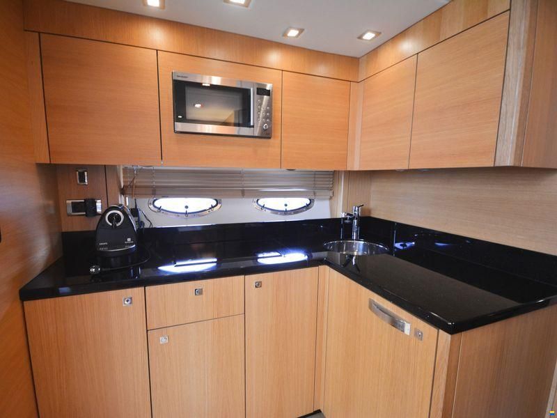 Sunseeker Portofino 48
