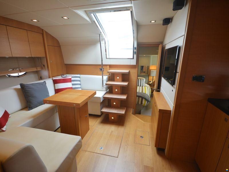 Sunseeker Portofino 48
