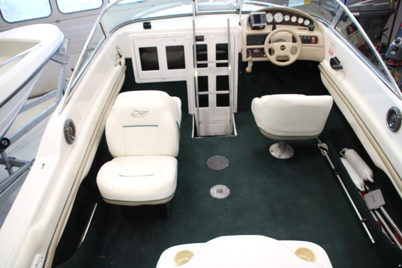 Sunbird 200 Cuddy