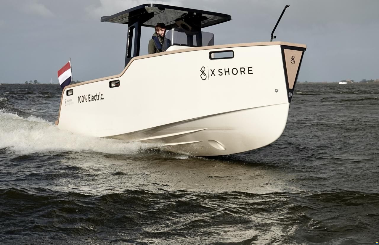 X-Shore Eelex 8000