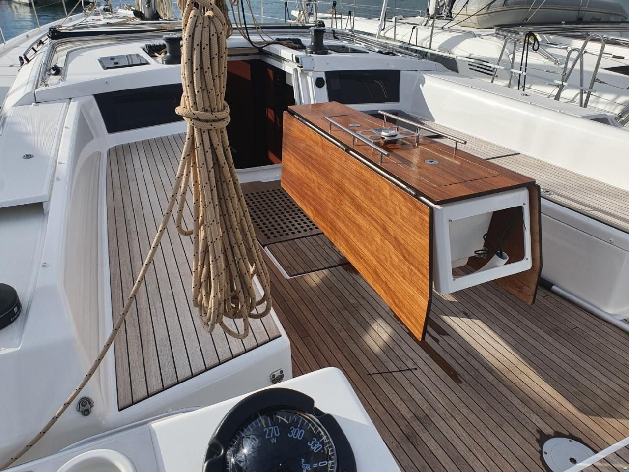 Dufour 530