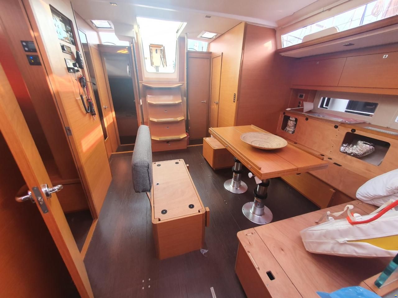 Dufour 530