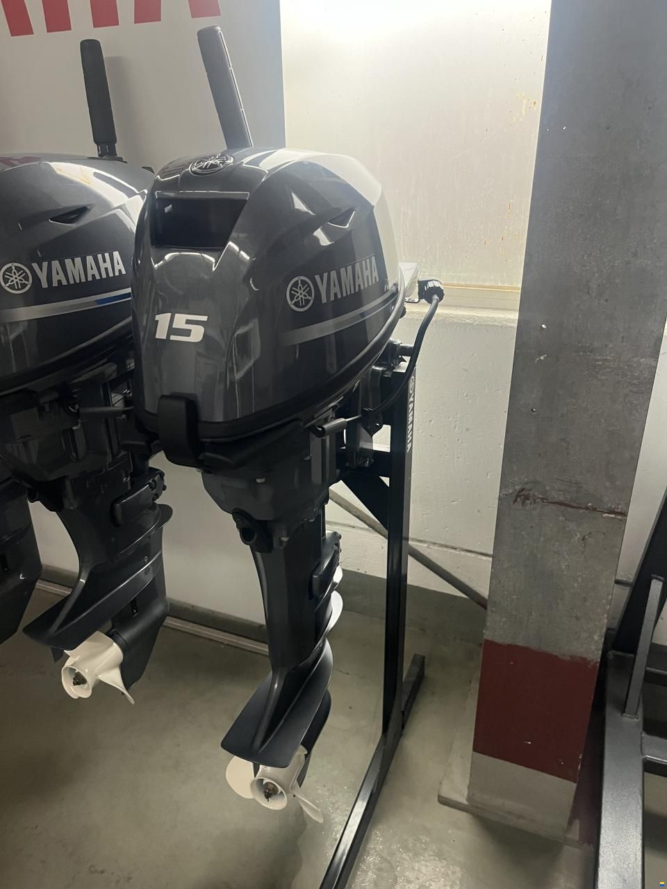 Yamaha F15 CMHL