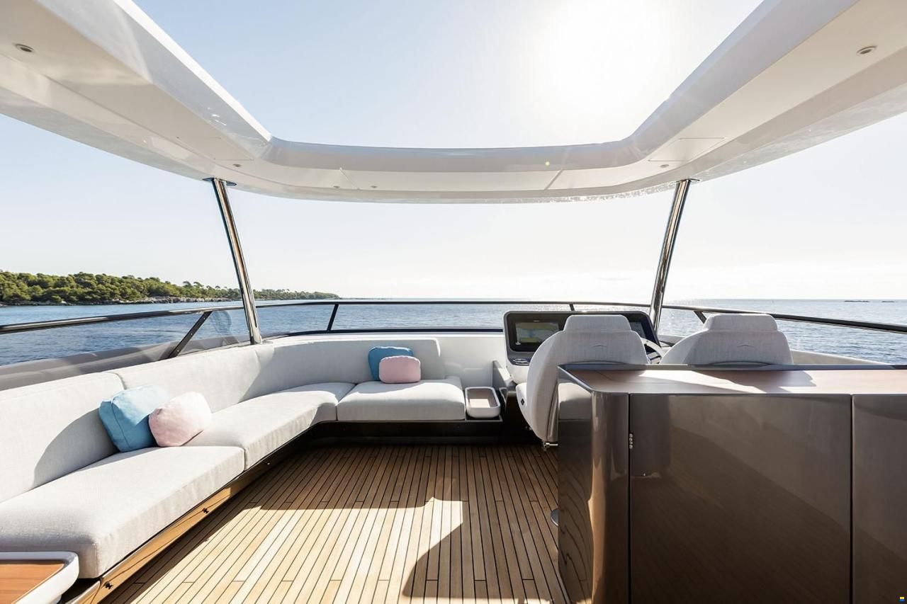 Azimut Grande 26M