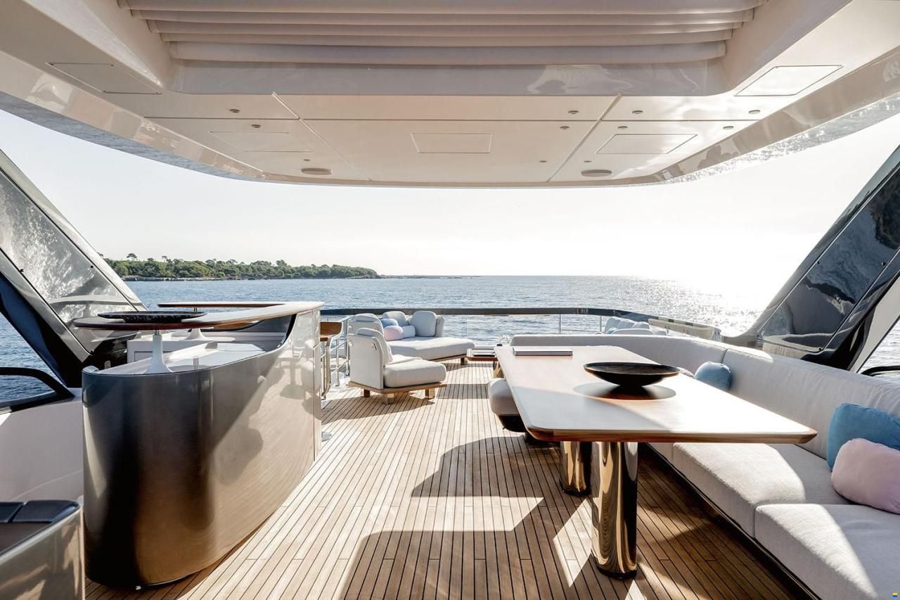 Azimut Grande 26M