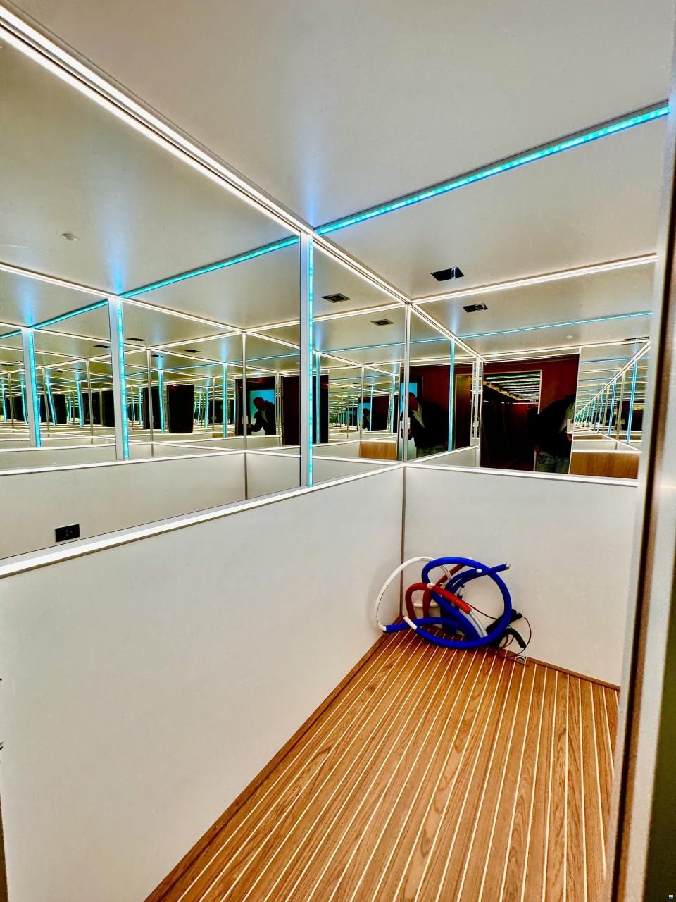 Holiday Boat Sundeck 57 Passenger Catama