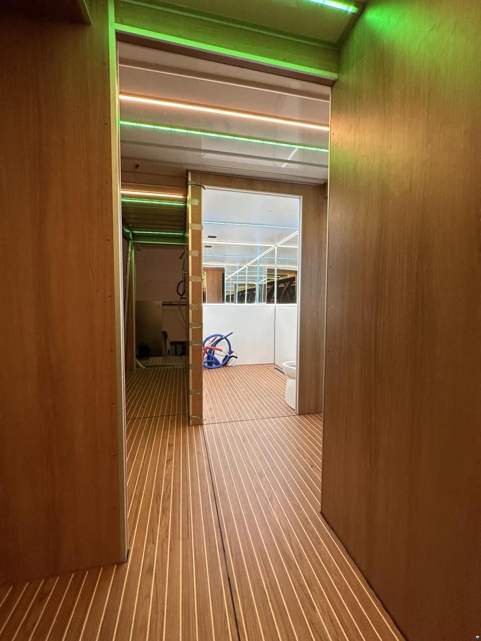 Holiday Boat Sundeck 57 Passenger Catama