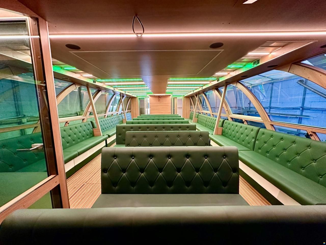 Holiday Boat Sundeck 57 Passenger Catama