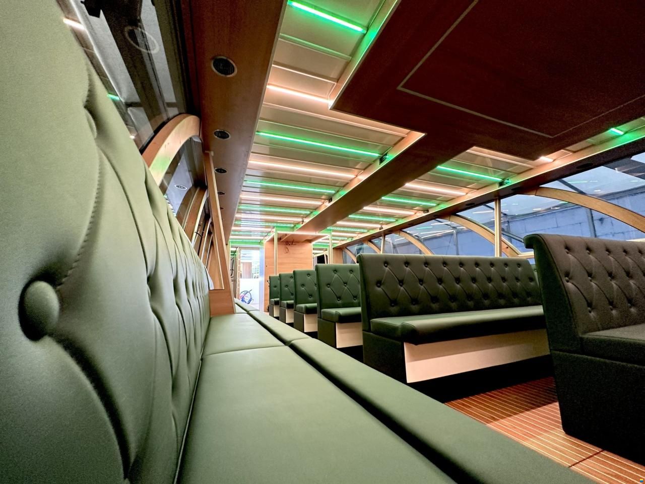 Holiday Boat Sundeck 57 Passenger Catama