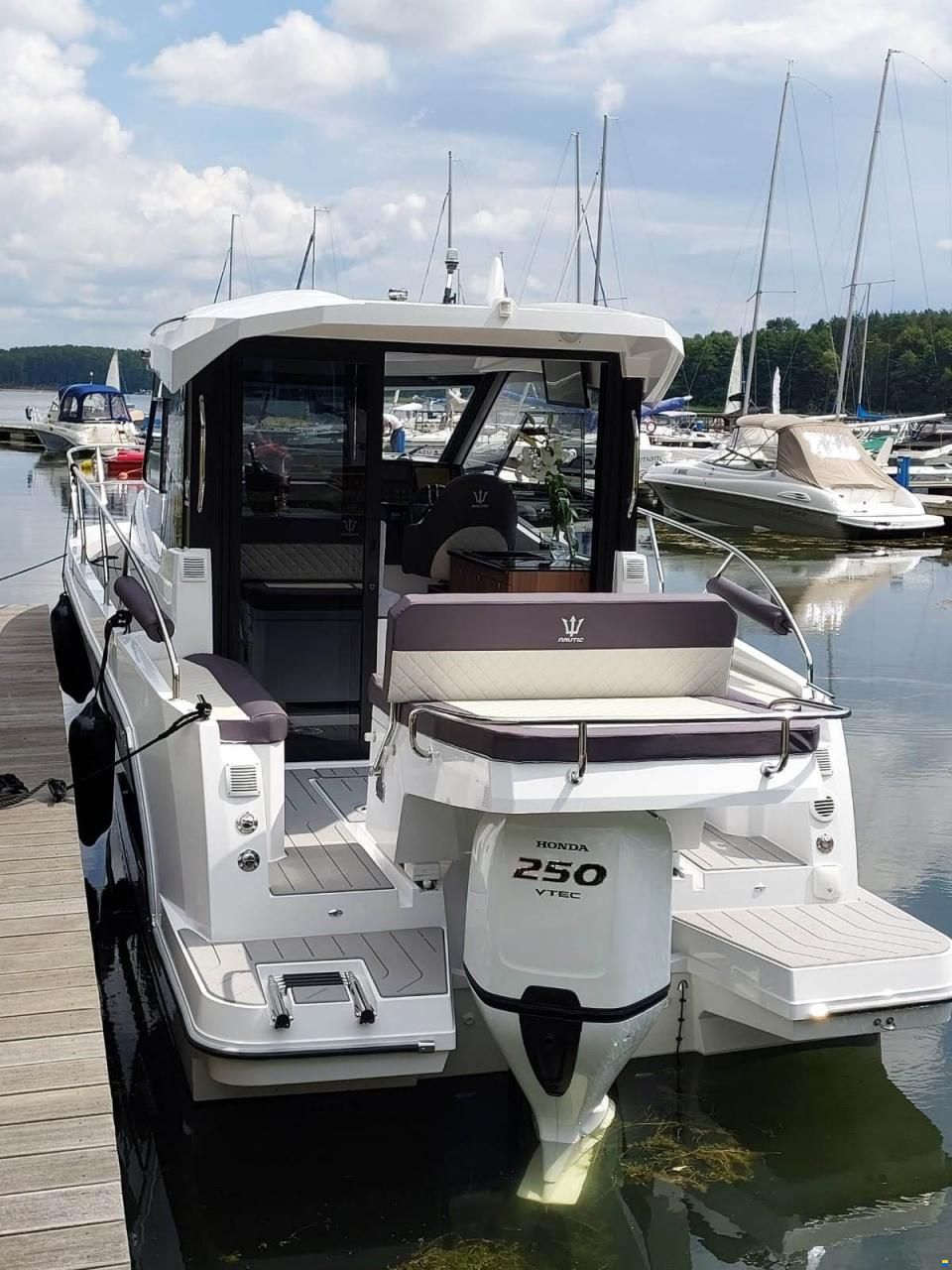 nautic yachts 880