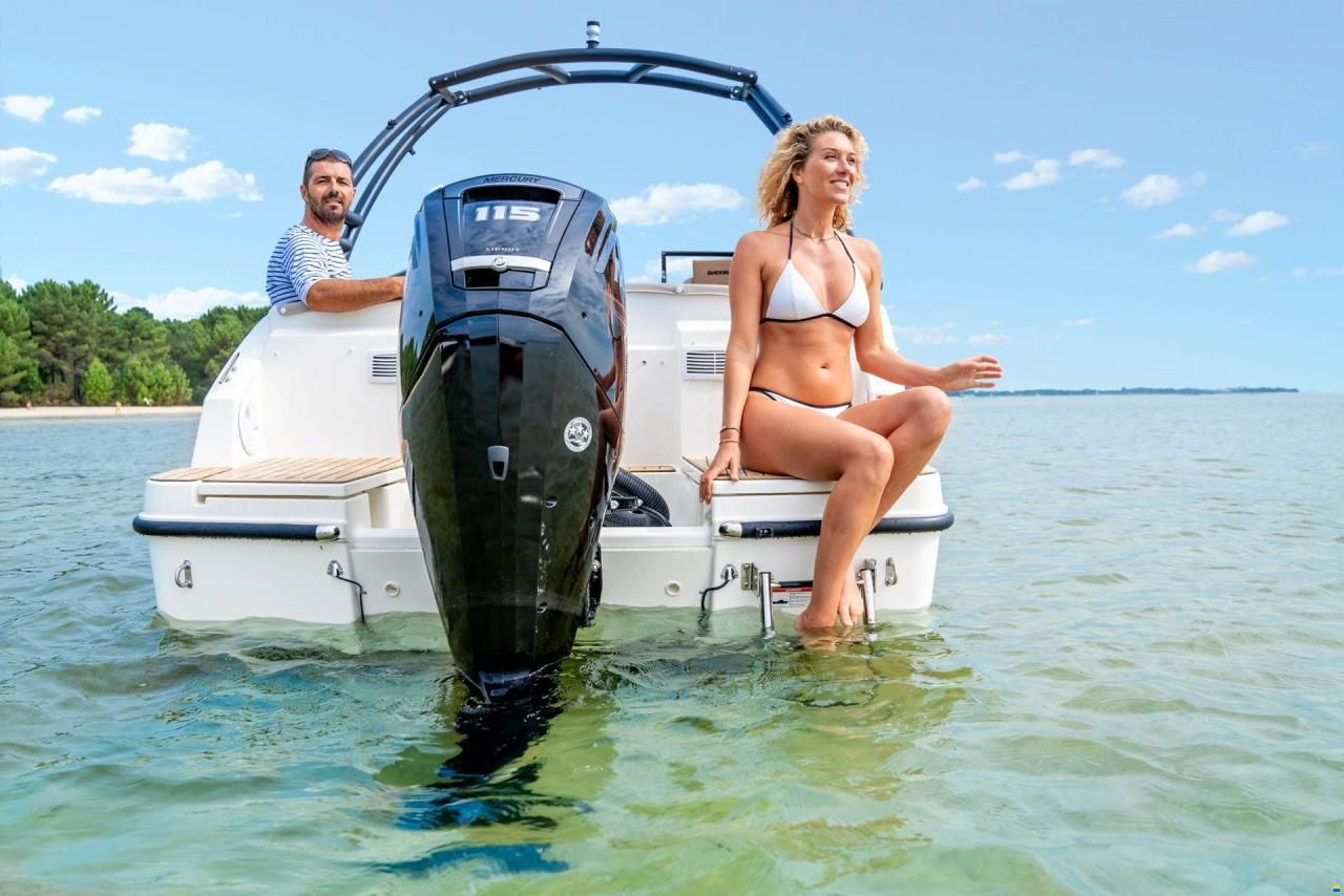 Quicksilver Activ 605 Bowrider