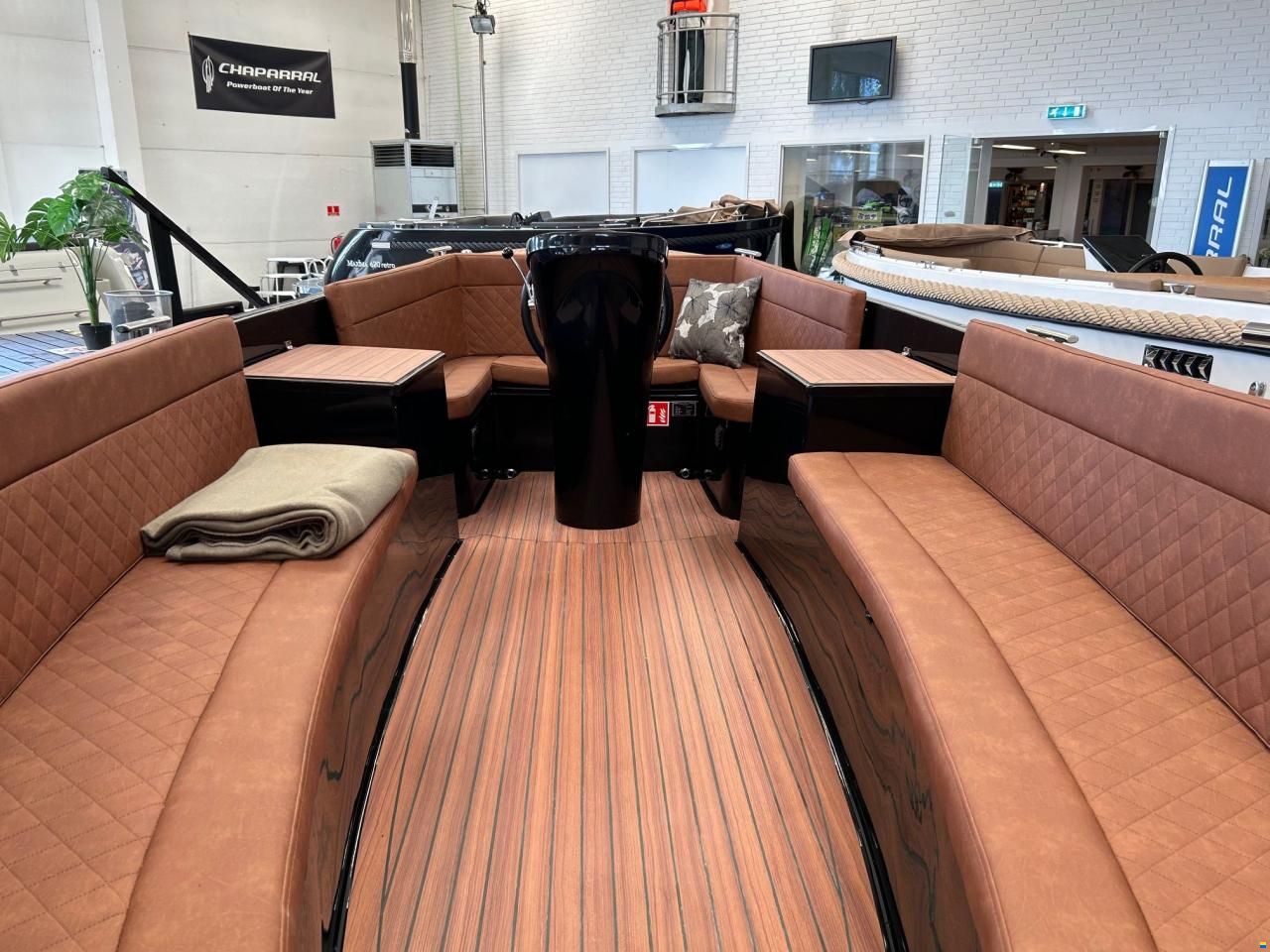Maxima 650 Flying Lounge