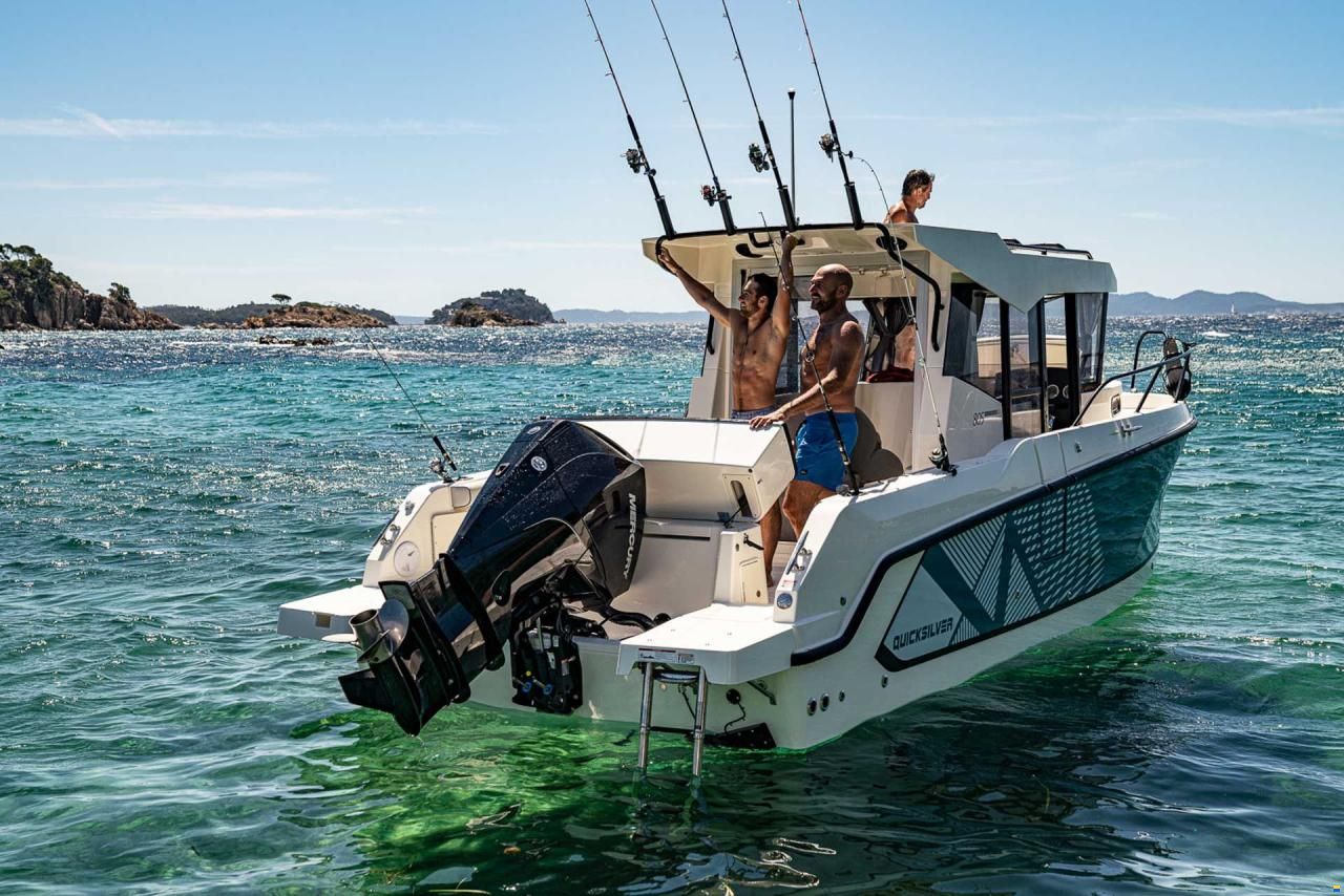 Quicksilver 805 Pilothouse