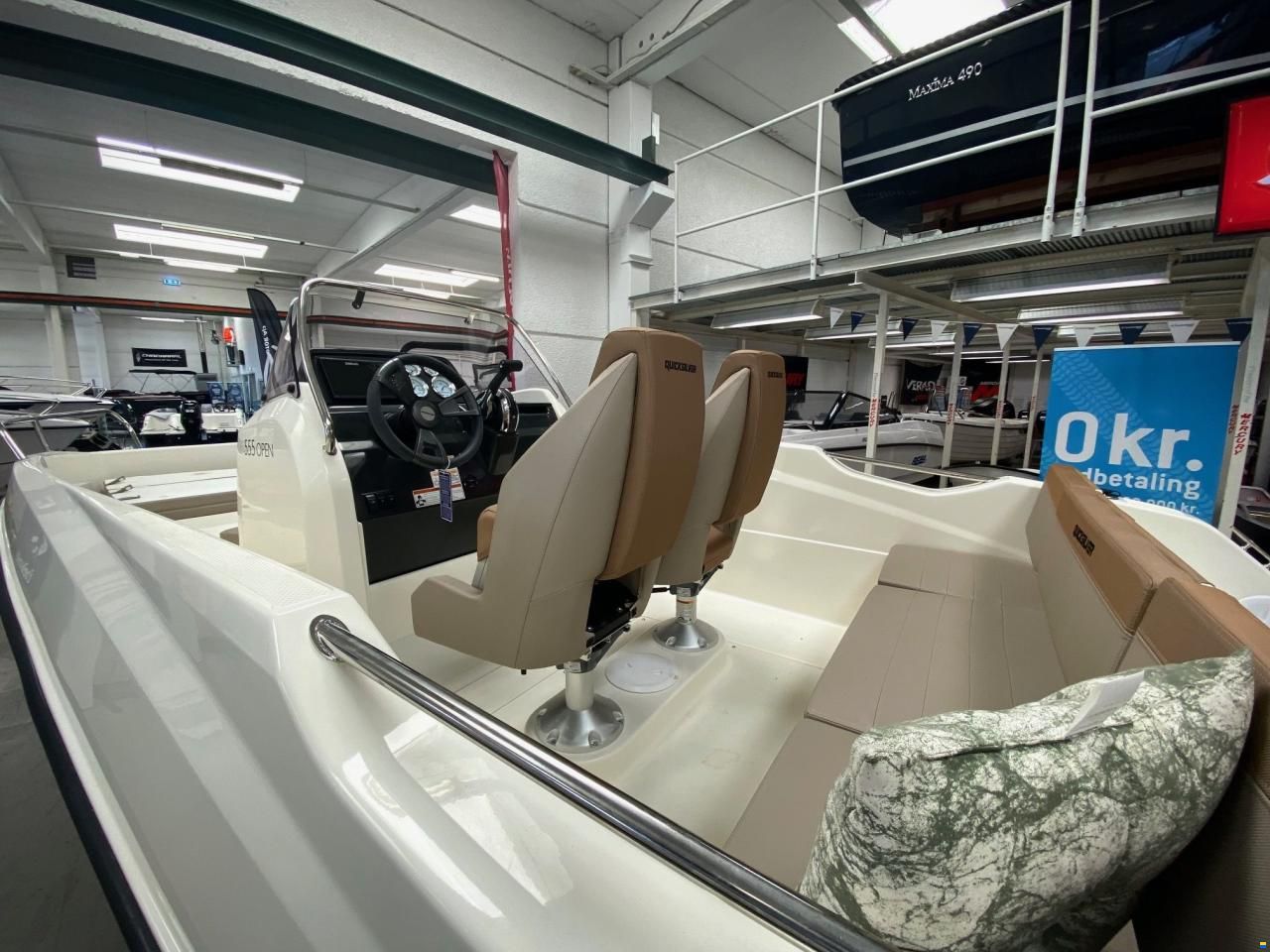 Quicksilver Activ 555 Open NY