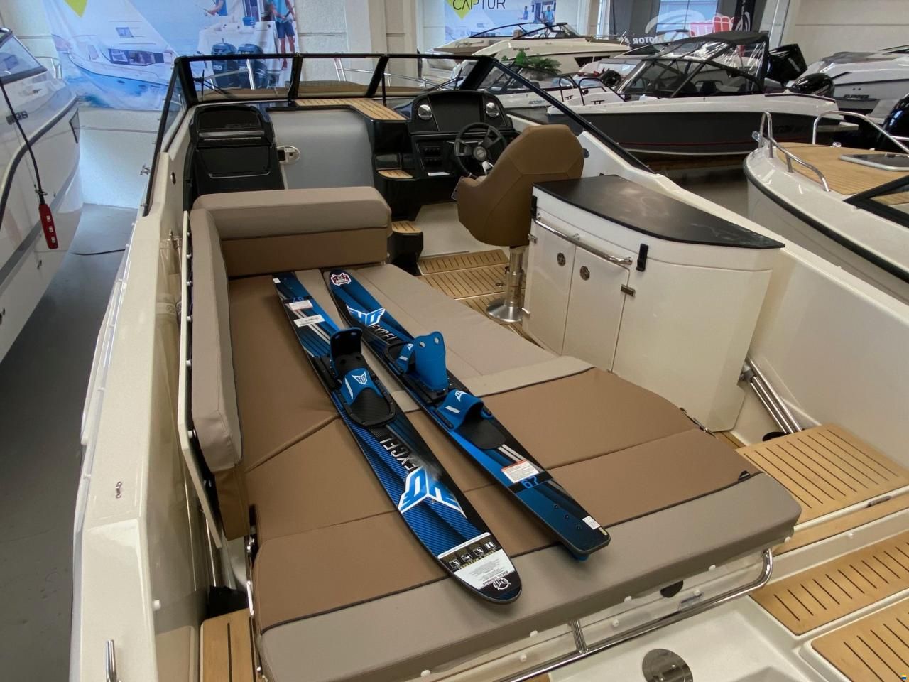 Quicksilver Activ 755 Cruiser