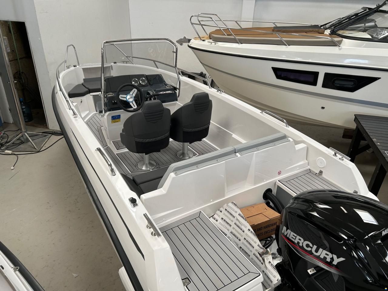 Bella 550 R