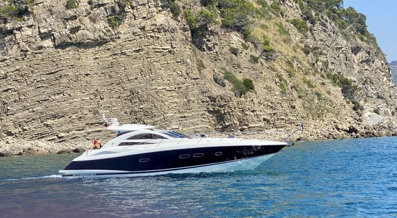 Sunseeker Portofino 53