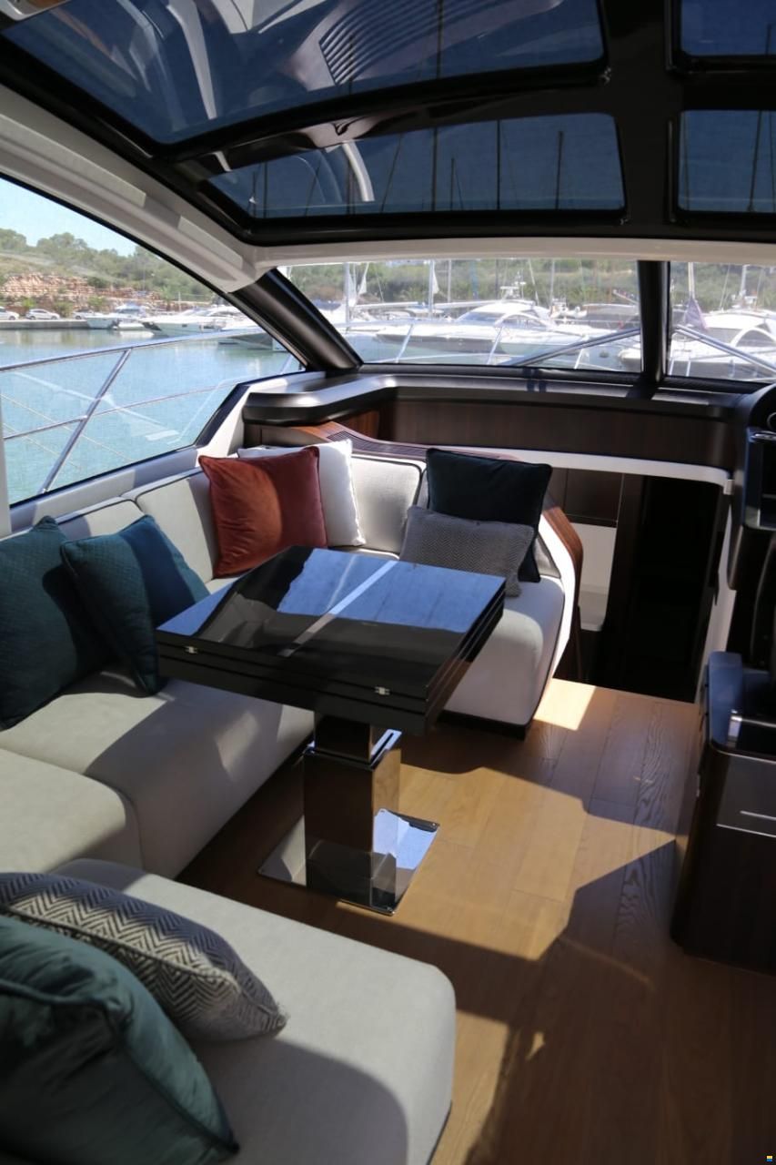 Sunseeker Predator 60 EVO
