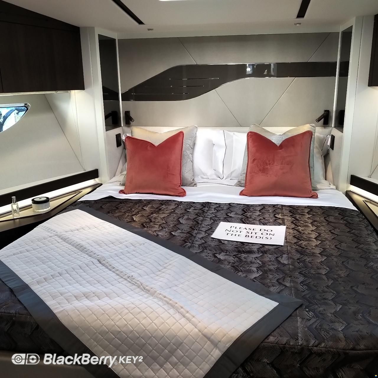 Sunseeker Predator 60 EVO