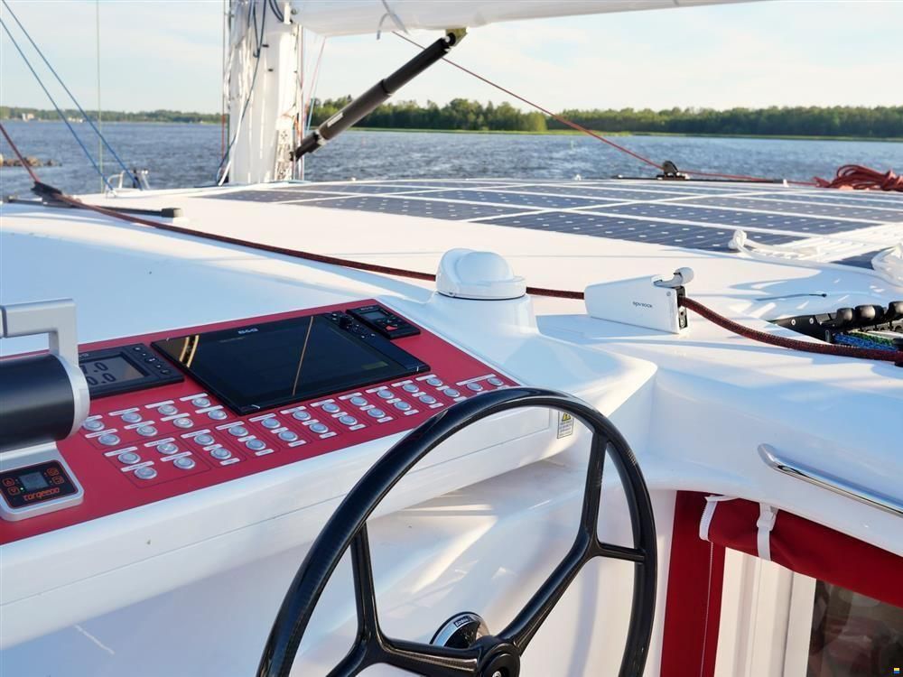 OQS Ocean Explorer 72