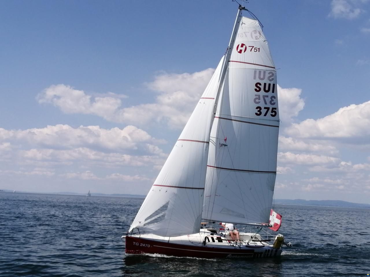 Helmsman 751