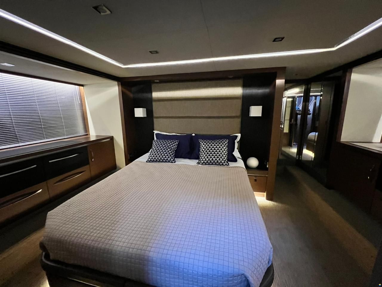 Sea Ray L650 Fly