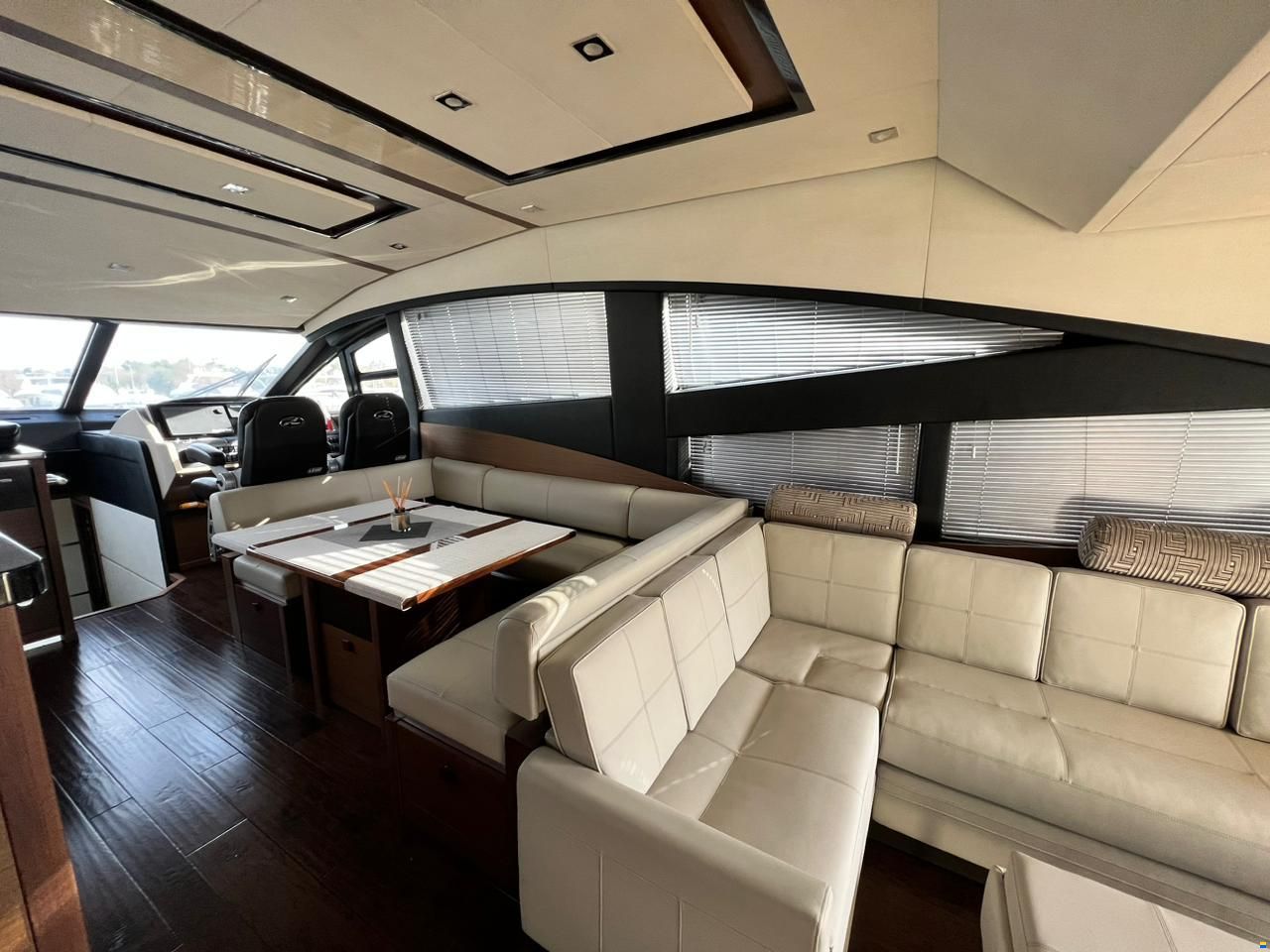 Sea Ray L650 Fly