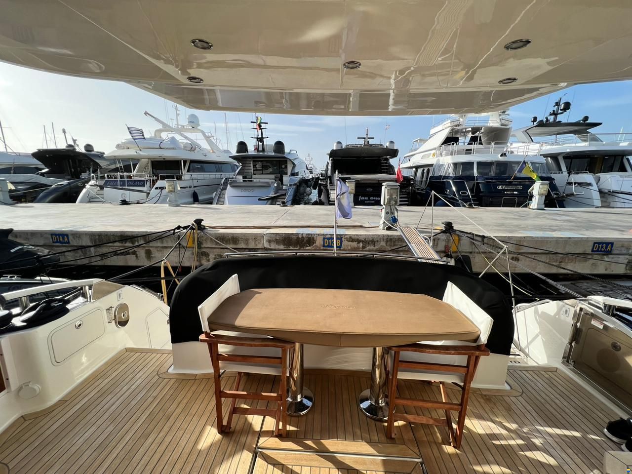 Sea Ray L650 Fly