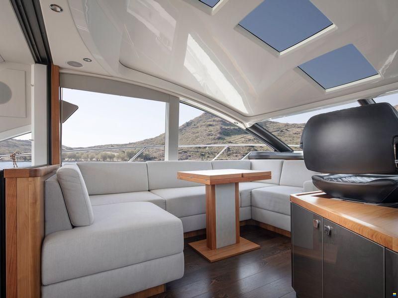 Sunseeker Predator 57