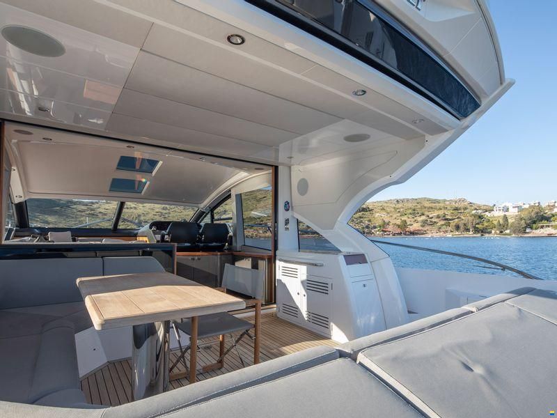 Sunseeker Predator 57