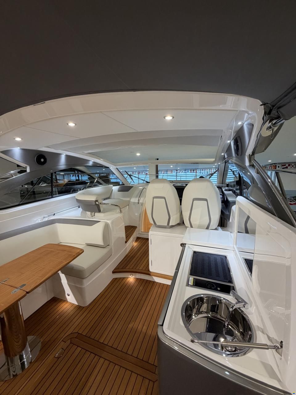 Princess V40