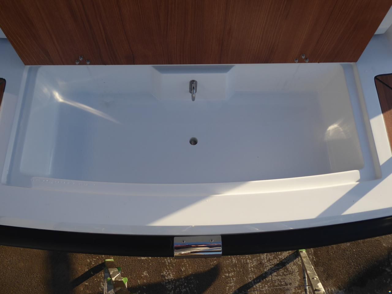 Corsiva 650 Tender