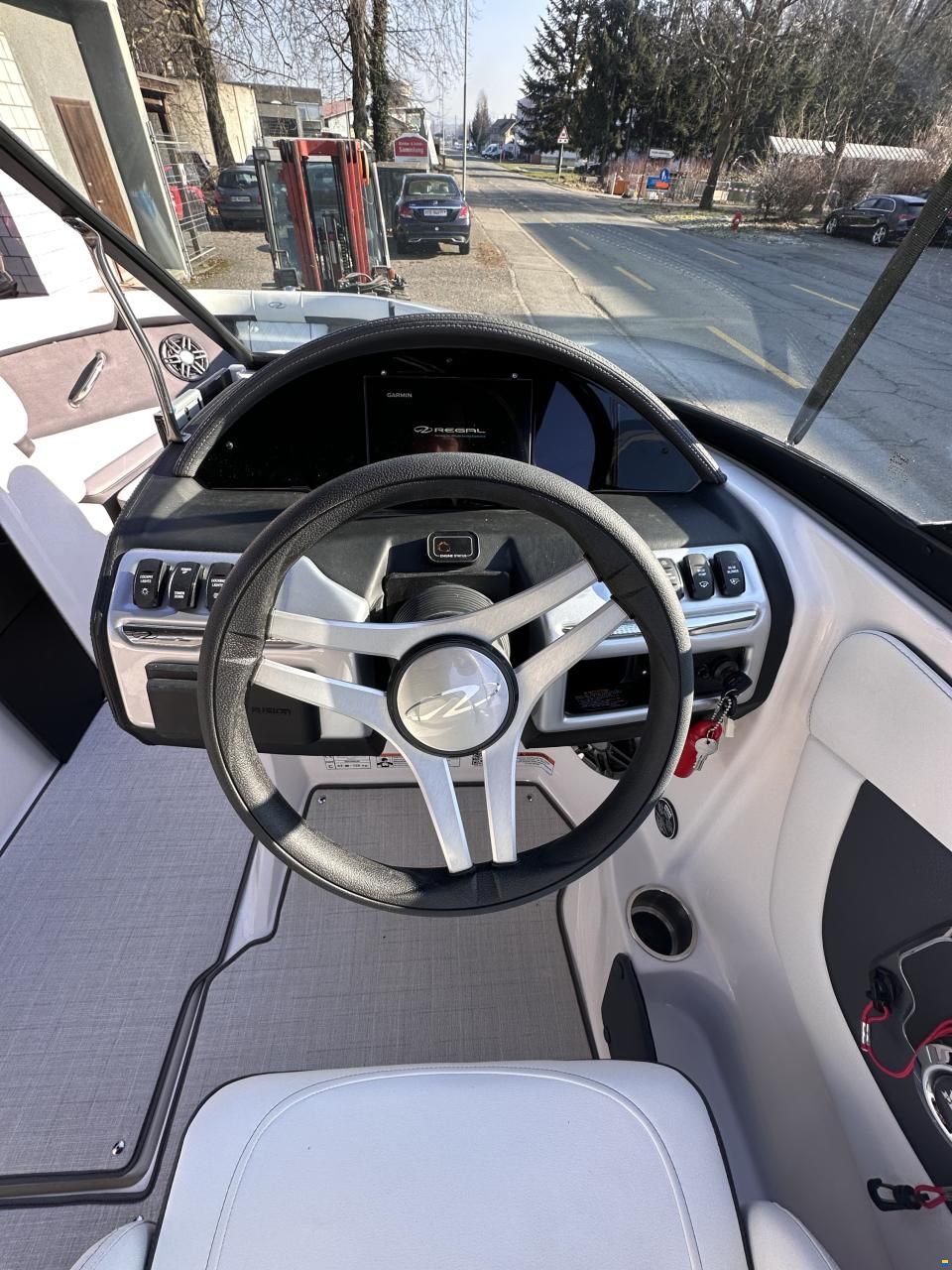 Regal 2000 ES Bowrider