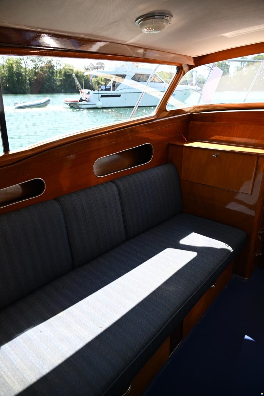 Swiss Craft Sedan Express Cruiser