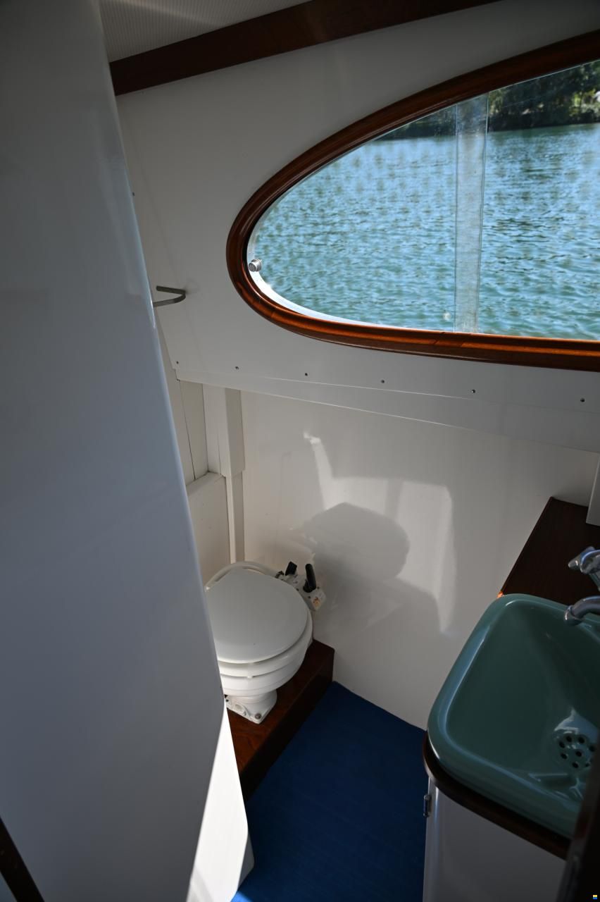 Swiss Craft Sedan Express Cruiser