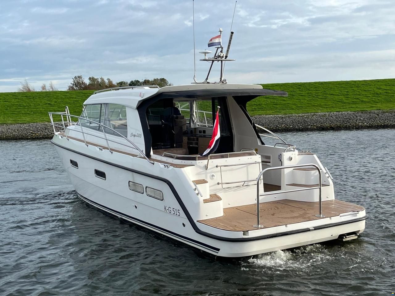 Saga 385