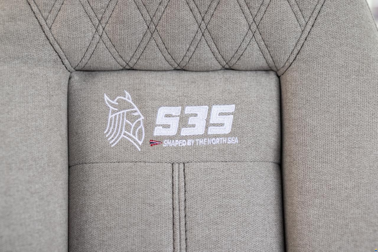 Viknes S35 Fly