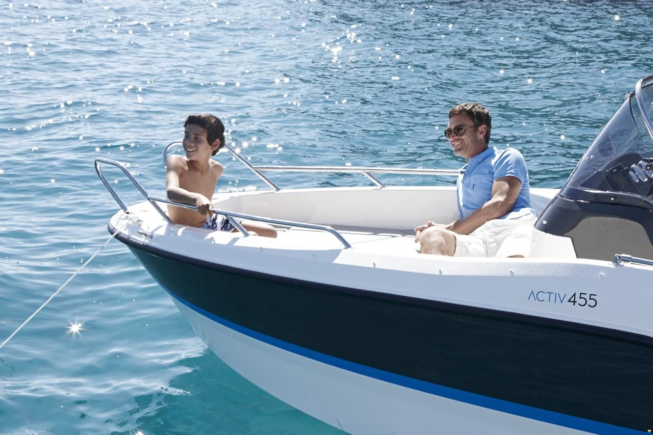 Quicksilver 455 Open + Mercury F8 SUR COMMANDE