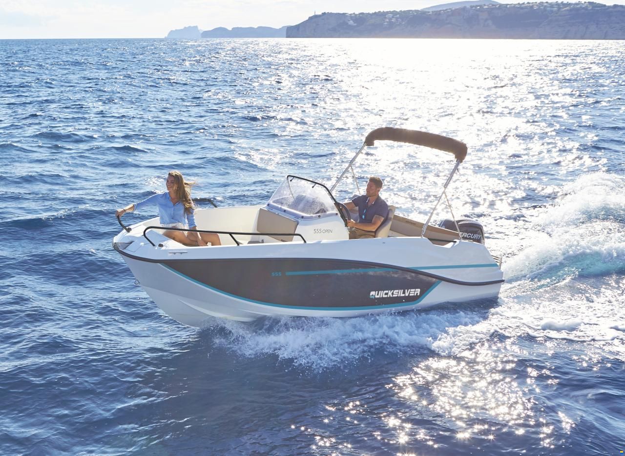 Quicksilver 555 Open + Mercury F80 SUR COMMANDE