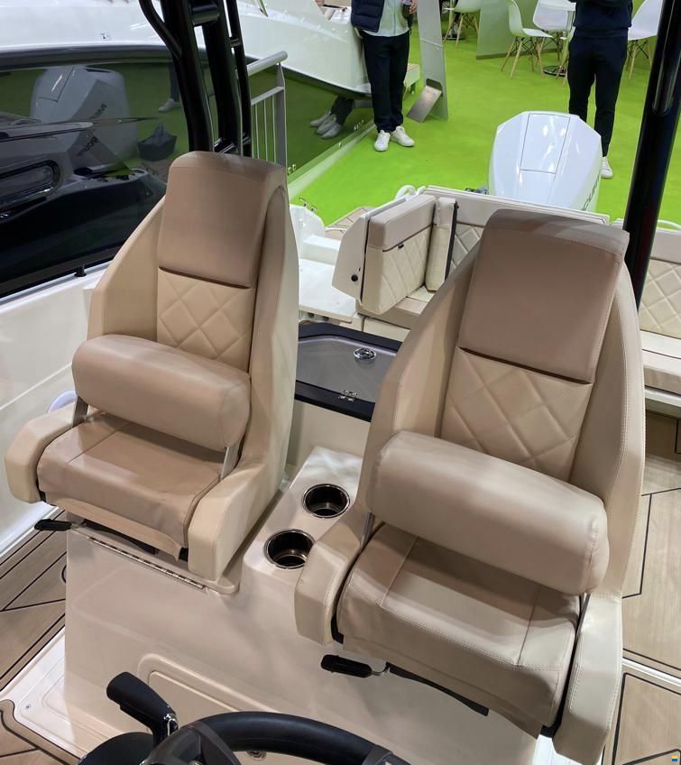 Quicksilver 805 Open + Mercury F175 SUR COMMANDE