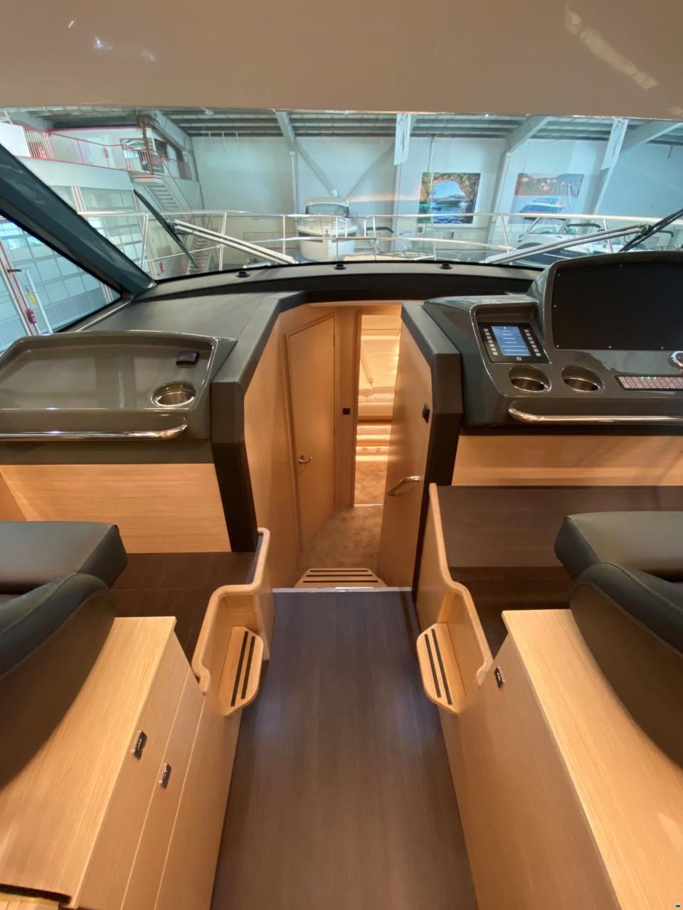 Bavaria R40 Fly