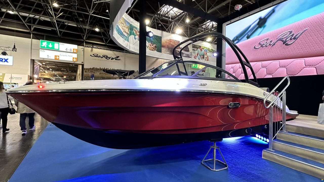 Sea Ray SPXE 210-